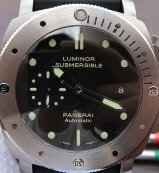 Replica Panerai XF PAM305 Titanium Black Rubber Strap P9000 - Image 2
