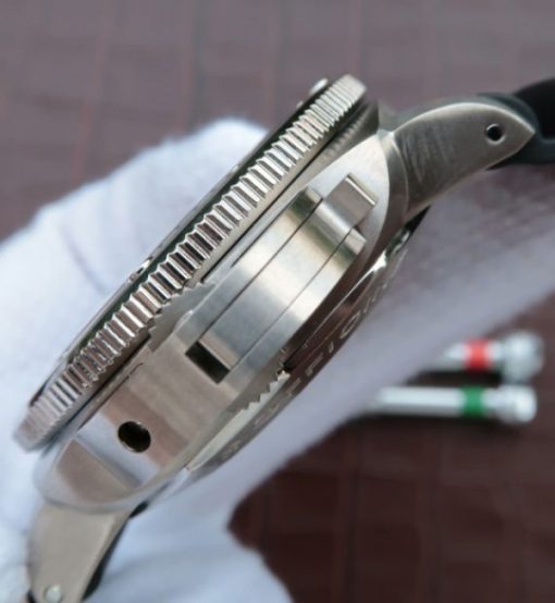 Replica Panerai XF PAM305 Titanium Black Rubber Strap P9000 - Image 3