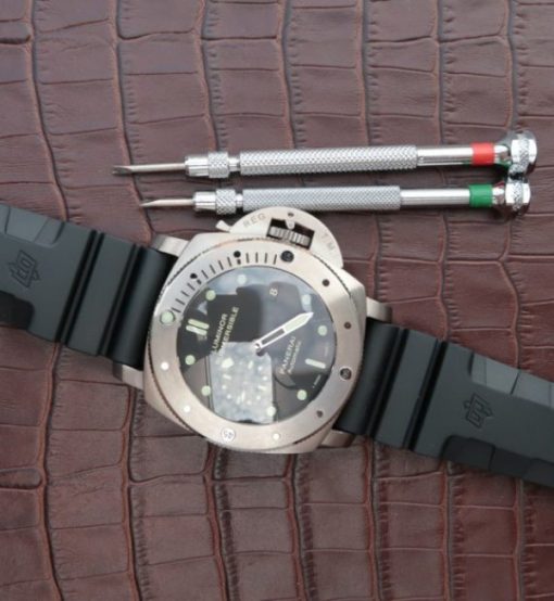 Replica Panerai XF PAM305 Titanium Black Rubber Strap P9000 - Image 7