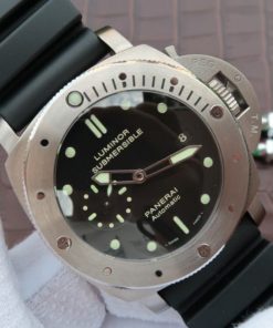 Replica Panerai XF PAM305 Titanium Black Rubber Strap P9000