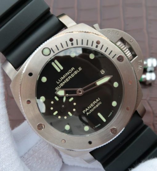 Replica Panerai XF PAM305 Titanium Black Rubber Strap P9000