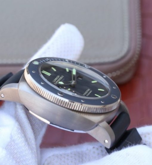 Replica Panerai VSF PAM389 Black Rubber Strap P.9000 - Image 6