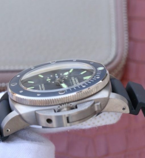 Replica Panerai VSF PAM389 Black Rubber Strap P.9000 - Image 7