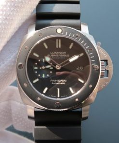 Replica Panerai SF PAM389 Black Rubber Strap P9000 Clone