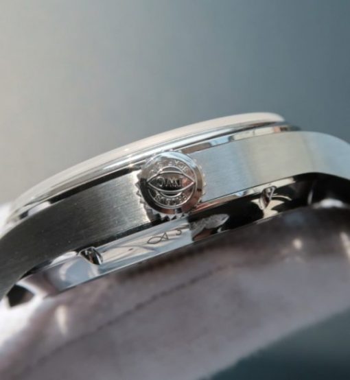 Replica IWC TF Portuguese Tourbillon IW5046 Black Dial - Image 4