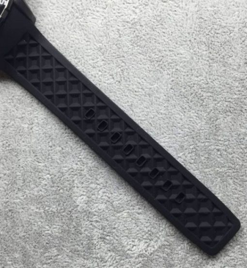 Replica IWC V6 Aquatimer Chronograph Black Rubber Strap - Image 6