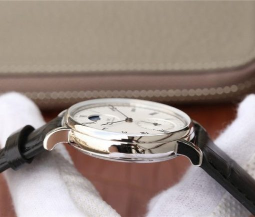 Replica IWC Vintage IW544805 White Dial Black Leather Strap - Image 7