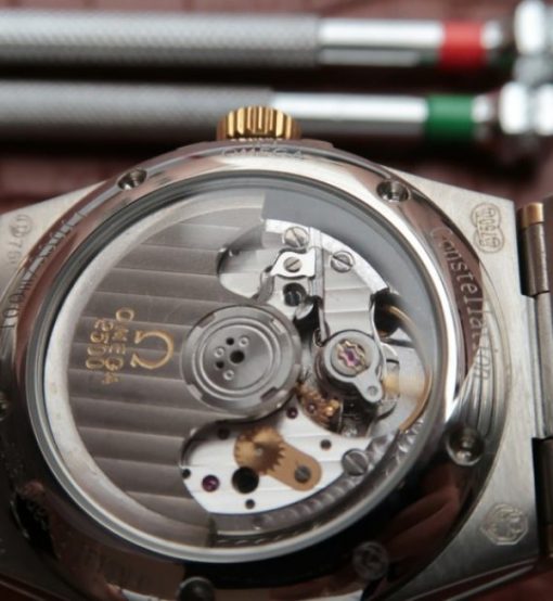 Replica Omega V6 Constellation 35mm YG Bezel YG Textured Dial SS Bracelet A2500 - Image 6