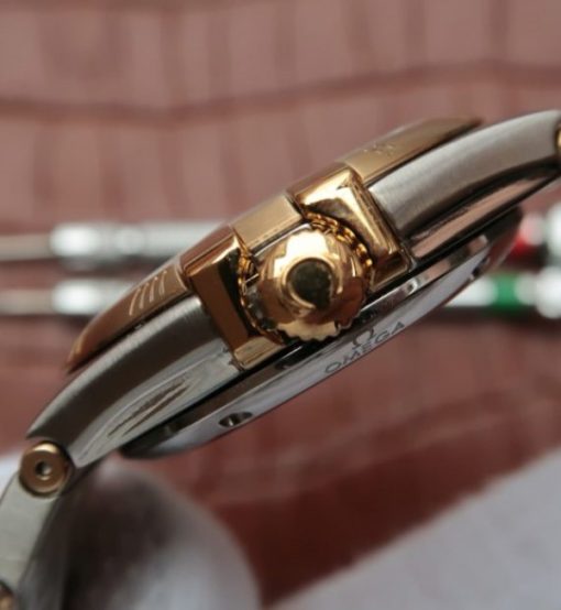 Replica Omega V6 Constellation Diamonds Bezel YG Bezel White Textured Dial A2500 - Image 4