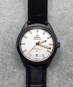 Replica Omega Globemaster Master DLC RG Pointer White Dial Leather Strap A8900