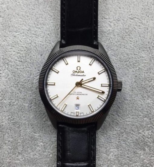 Replica Omega Globemaster Master DLC RG Pointer White Dial Leather Strap A8900