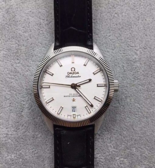 Replica Omega Globemaster Master Chronometer RG White Dial Leather Strap