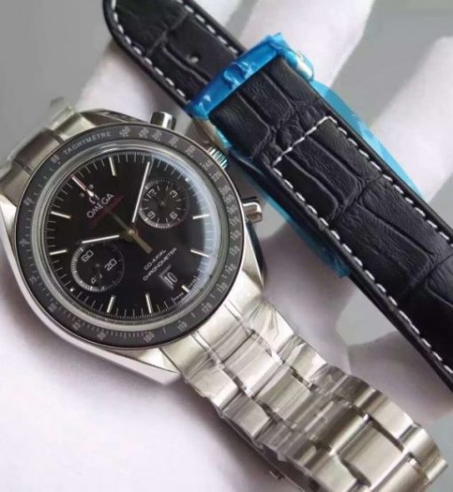 Replica Omega Speedmaster Moonwatch Chrono Dark Side Of The Moon SS Bracelet A9300 - Image 7