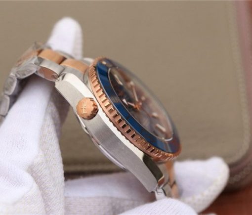 Replica Omega OMF Planet Ocean Master Chronometer SS/RG Blue Polished Bezel Blue Dial SS/RG Bracelet A9901 - Image 5