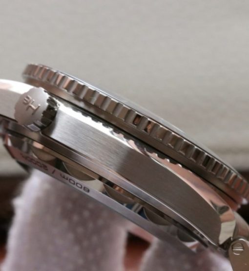 Replica Omega OMF Planet Ocean Master Chronometer Black/Orange Bezel Black Dial SS Bracelet A9900 - Image 7