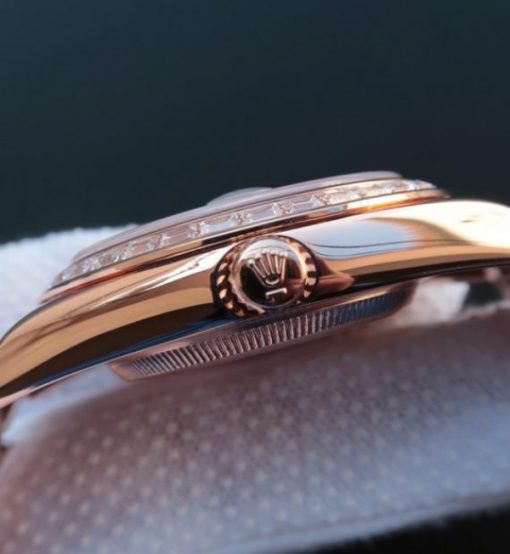 Replica Rolex Day-Date 218399 Roman Numerals RG Full Diamonds A3255 - Image 3