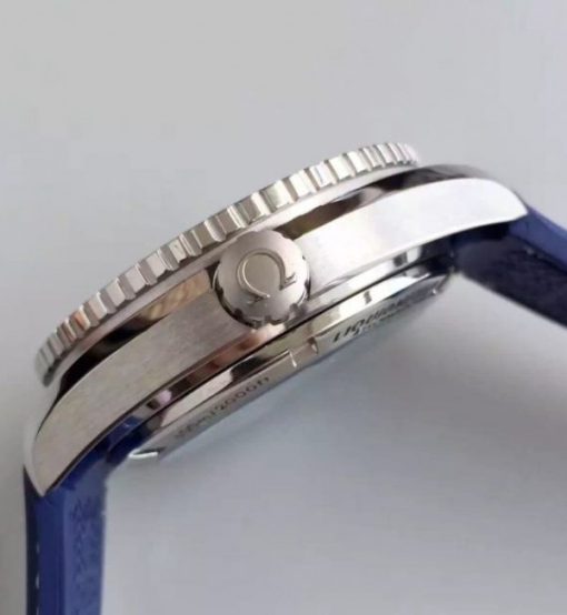Replica Omega Planet Ocean SS GMT Blue Dial Silver Markers Blue Rubber Strap A8605 - Image 4
