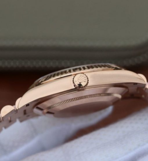 Replica Rolex Day-Date 40mm 228235 RG Noob Silver Dial Roman Markers RG President Bracelet A3255 - Image 4