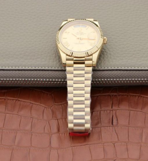 Replica Rolex Day-Date 40mm 228238 YG Dial Roman Markers YG Bracelet A3255 - Image 8