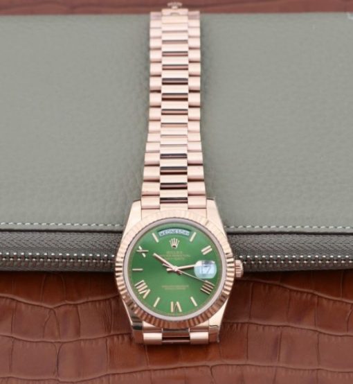 Replica Rolex Day-Date 40mm 228235 RG Noob Green Dial Roman Markers RG Bracelet A3255 - Image 8