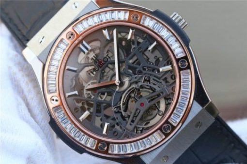 Replica Hublot Classic Fusion Tourbillon 42mm TF RG Bezel Skeleton Dial Black Gummy Strap A23J - Image 3