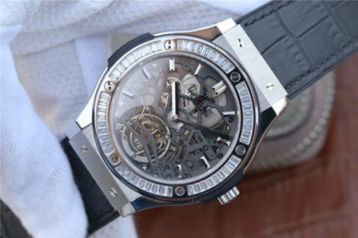 Replica Hublot Classic Fusion Tourbillon 42mm TF Skeleton Dial Black Gummy Strap A23J - Image 2