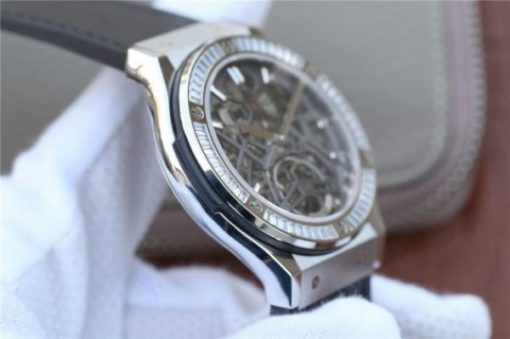 Replica Hublot Classic Fusion Tourbillon 42mm TF Skeleton Dial Black Gummy Strap A23J - Image 7