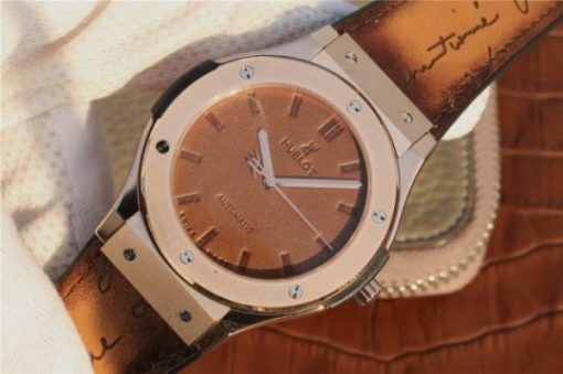 Replica Hublot Classic Fusion 45mm RG Berluti Scritto Brown Leather Dial Gummy Strap A2892 - Image 2