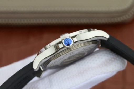 Replica Breitling Avenger GMT SS GF White Dial Black rubber Strap A2836 - Image 4