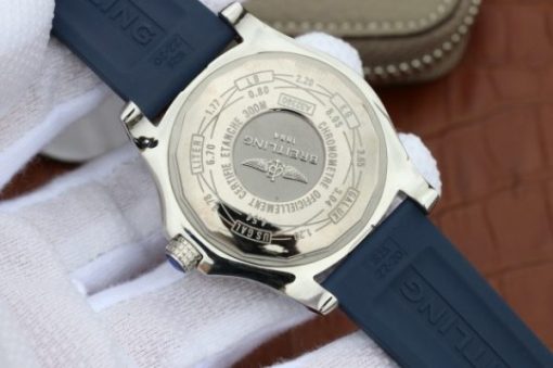 Replica Breitling Avenger GMT SS GF Blue Dial Blue rubber Strap A2836 - Image 6