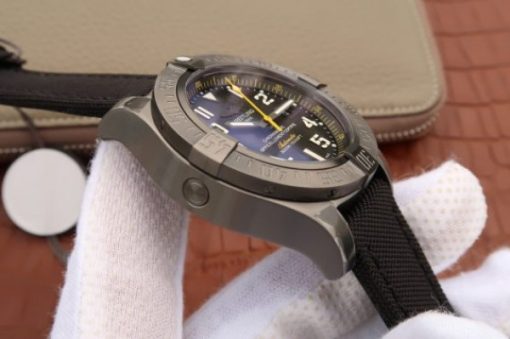 Replica Breitling Avenger II Seawolf PVD GF Black Dial Black Nylon Strap A2824 - Image 5