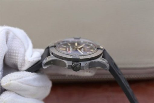 Replica Breitling Avenger BlackBird 44mm DLC GF Titanium Case Black Dial Rubber Strap A2824 - Image 8