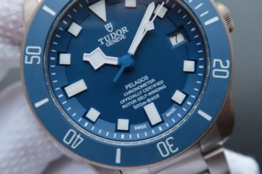 Replica Tudor Blue Pelagos ZF Titanium Blue Dial Bracelet A2824 - Image 3