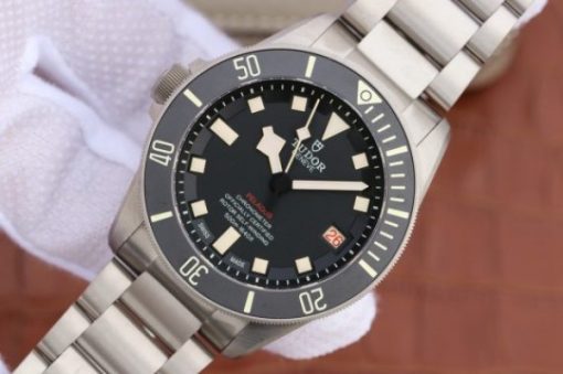 Replica Tudor Pelagos LHD XF 25610TNL Black Dial Titanium Bracelet A2824 - Image 3