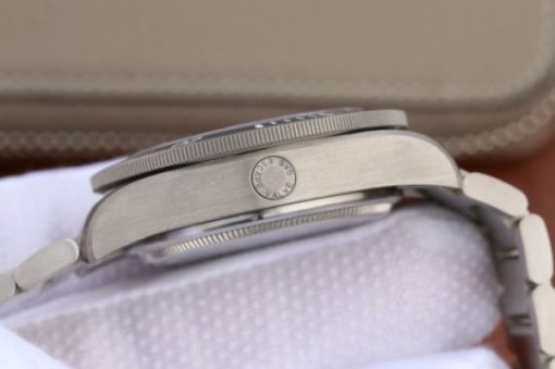 Replica Tudor Pelagos LHD XF 25610TNL Black Dial Titanium Bracelet A2824 - Image 4