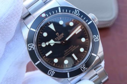 Replica Tudor Heritage 2016 Black Bay Shield ZF SS Bracelet A2824 - Image 3