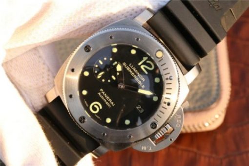 Replica Panerai PAM571 Titanium XF Black Dial Black Rubber Strap P9000 - Image 2