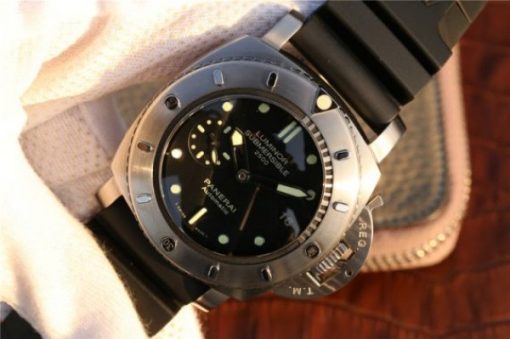 Replica Panerai PAM364 Titanium XF Black Rubber Strap P9000 - Image 2