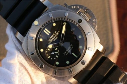 Replica Panerai PAM364 Titanium XF Black Rubber Strap P9000 - Image 3