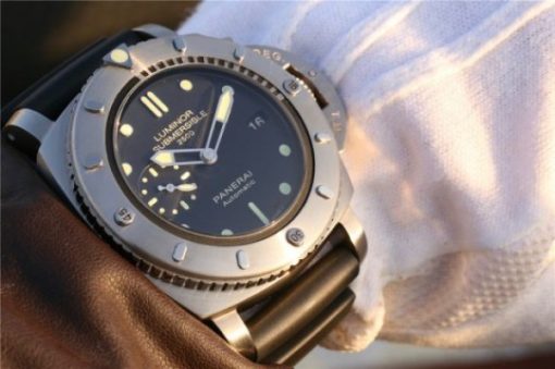Replica Panerai PAM364 Titanium XF Black Rubber Strap P9000 - Image 8