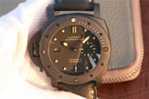 Replica Panerai PAM607 XF Left Handed Real Ceramic Black Leather Strap P9000