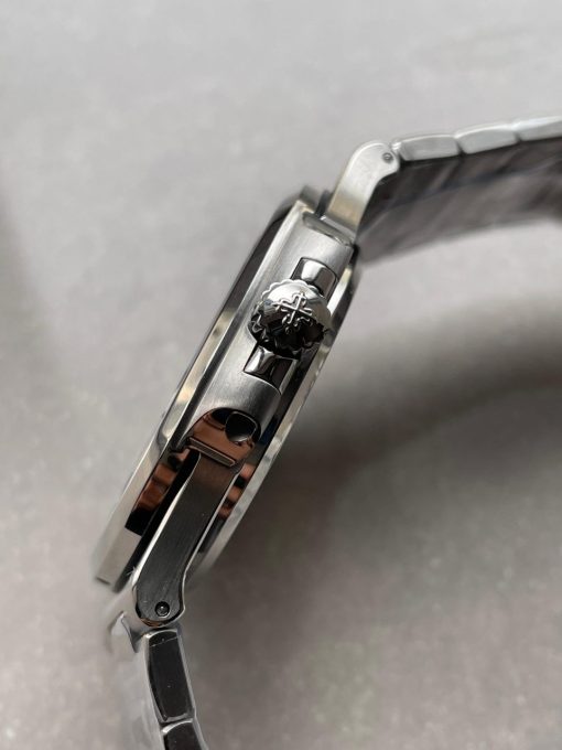 Replica PATEK PHILIPPE Nautilus 5711 40th Anniversary SS PPF 1:1 Best Edition Blue Dial on SS Bracelet A330 - Image 8