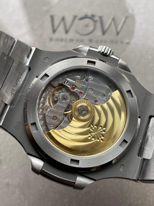 Replica PATEK PHILIPPE Nautilus 5711 40th Anniversary SS PPF 1:1 Best Edition Blue Dial on SS Bracelet A330 - Image 10