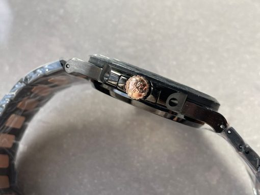 Replica PATEK PHILIPPE Nautilus 5711 DIW Carbon DIWF 1:1 Best Edition Black Textured Dial on Carbon/RG Bracelet 324CS - Image 16